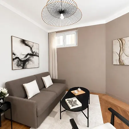 Montparnasse Apartment
